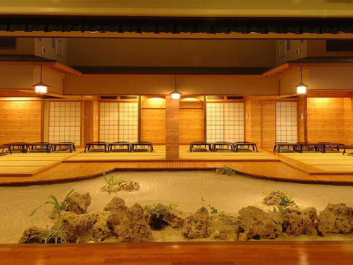 琉球料理和琉球舞蹈四竹久米店