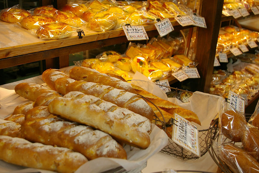 講究使用沖繩縣產的食材,可以品嘗到品質高的麵包。