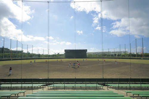 洛特體育場石垣(石垣市中央運動公園棒球場)